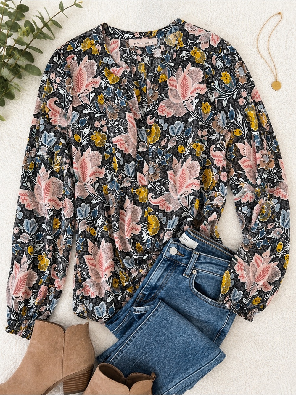 🍂 NWOT Philosophy Boutique Floral Boho Blouse | Soft Romantic Print Top Sz M 🍂 - Picture 2 of 8